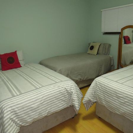 The Musafer Travel Lodge Pietermaritzburg Eksteriør bilde