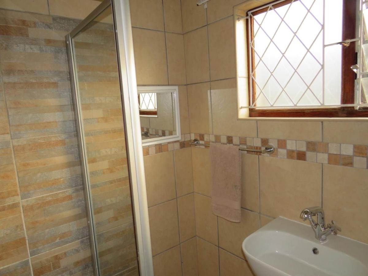 The Musafer Travel Lodge Pietermaritzburg Eksteriør bilde
