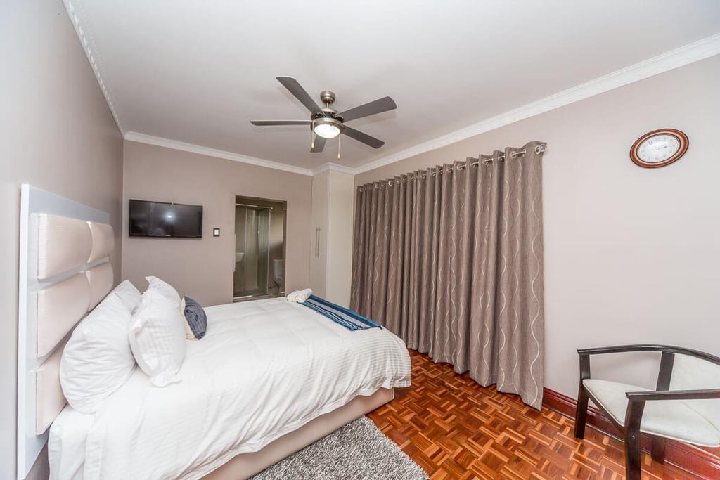 The Musafer Travel Lodge Pietermaritzburg Eksteriør bilde