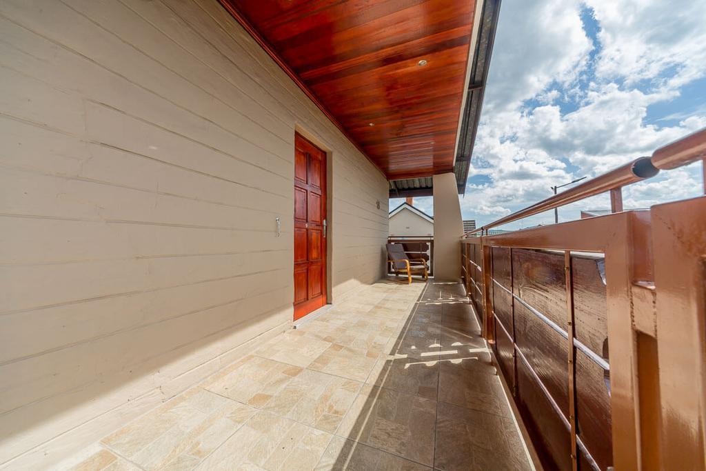 The Musafer Travel Lodge Pietermaritzburg Eksteriør bilde