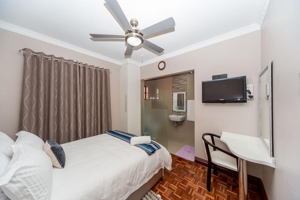 The Musafer Travel Lodge Pietermaritzburg Eksteriør bilde